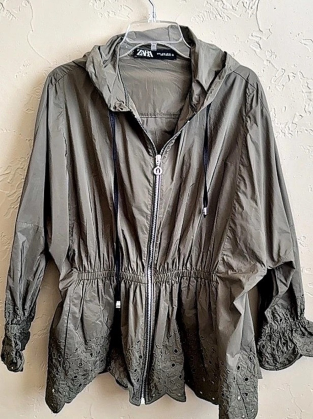 NWOT Zara Embroidered Eyelet Jacket Olive Green Size Medium